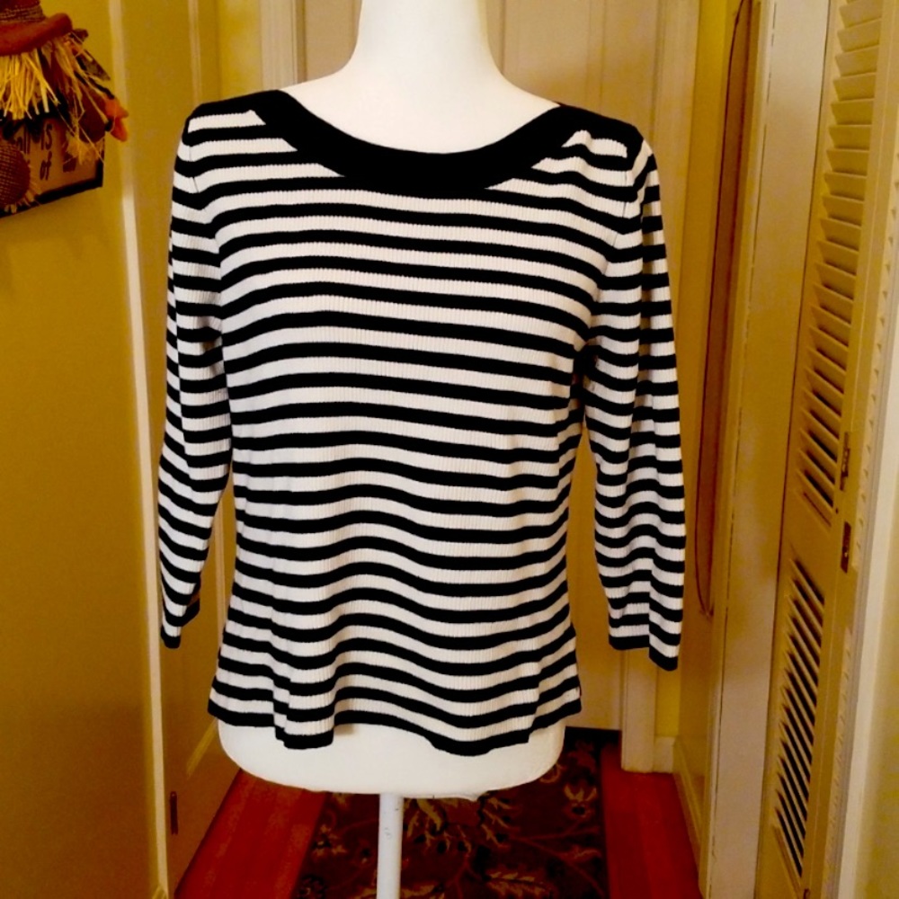 Worthington sweater